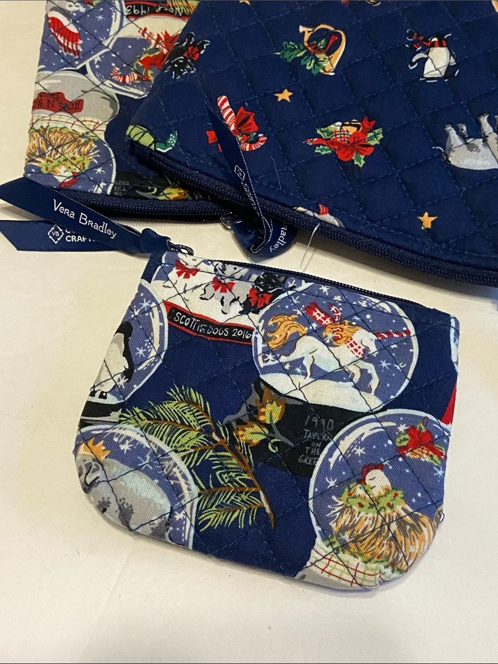 Vera Bradley Set of 3 quilted cosmetic bags RETIRED Snow Globe Holiday NEW